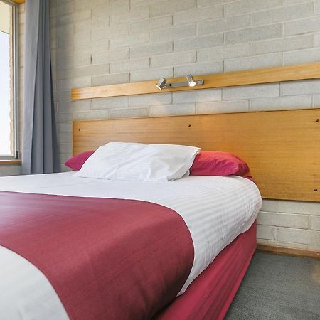 Nullarbor Roadhouse Hotel Екстериор снимка